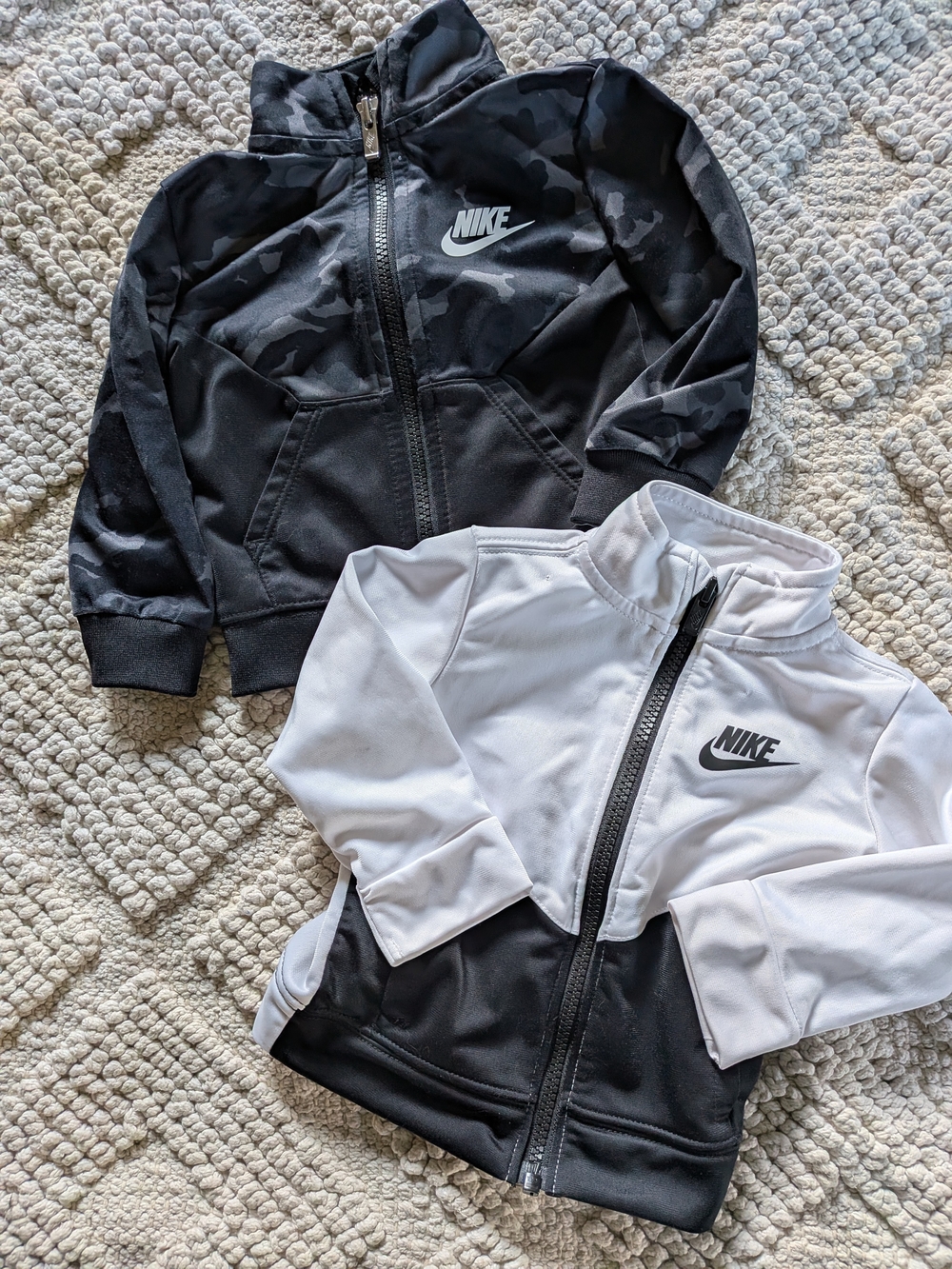 Nike Kids Black Camo & White/Black Full-Zip Puffers